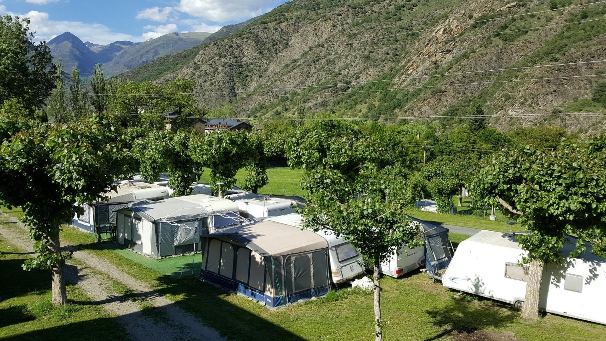 Bungalows Nou Camping La Guingueta D'Aneu 외부 사진