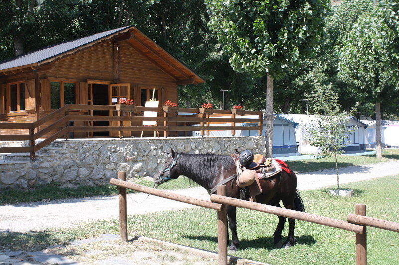 Bungalows Nou Camping La Guingueta D'Aneu 외부 사진