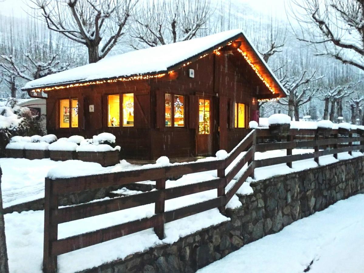 Bungalows Nou Camping La Guingueta D'Aneu 외부 사진