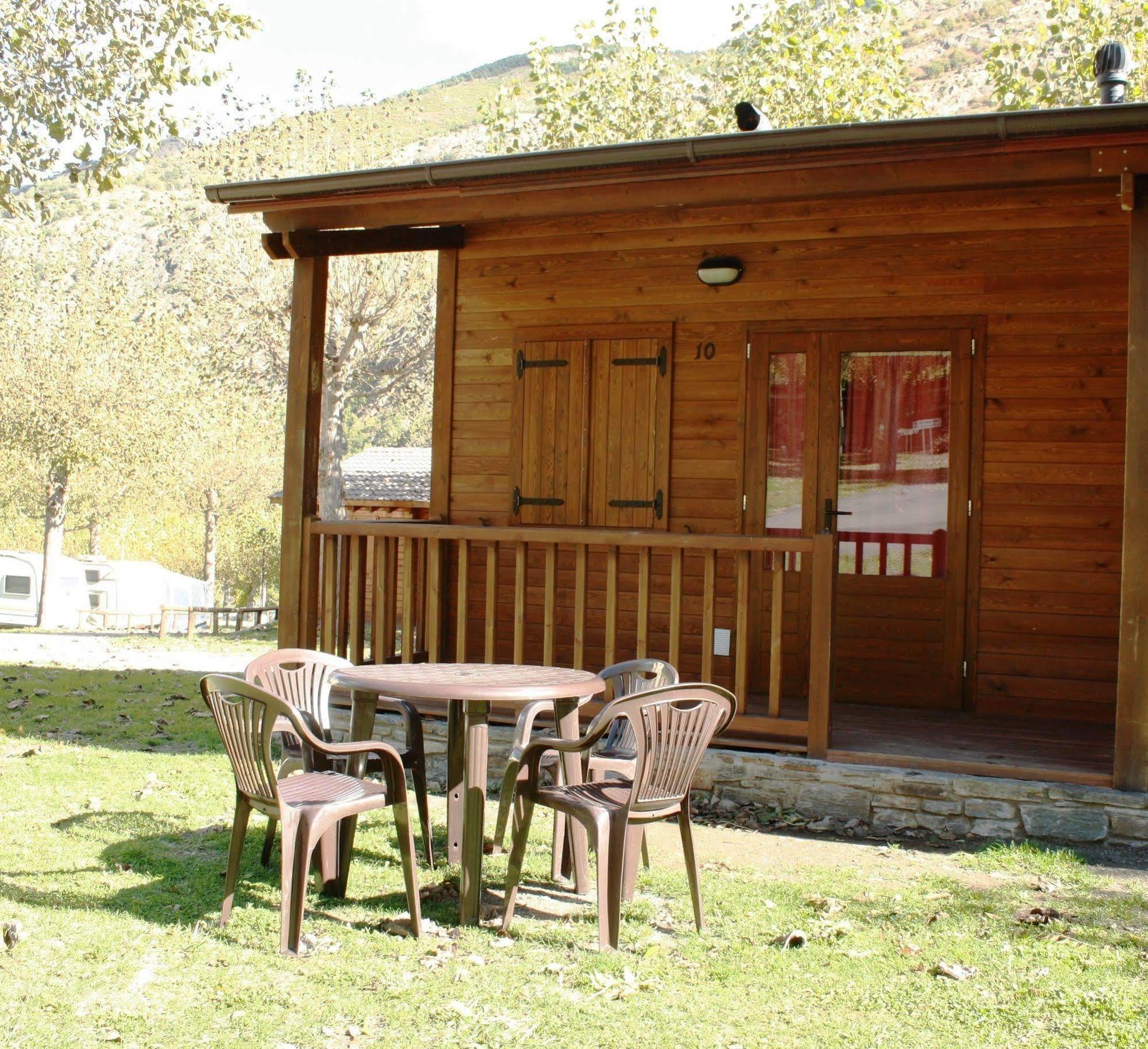 Bungalows Nou Camping La Guingueta D'Aneu 외부 사진